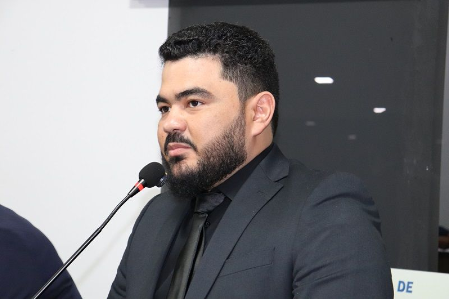 “Estamos no escuro e com uma bússola”: Thawê Dorta sobe o tom contra o Executivo em abertura dos trabalhos na Câmara